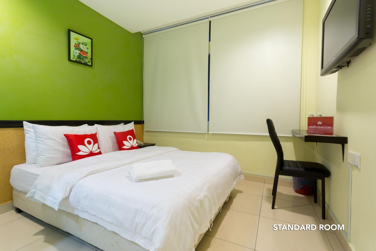 Zen Rooms Twin Hotel Куала Лумпур Екстериор снимка