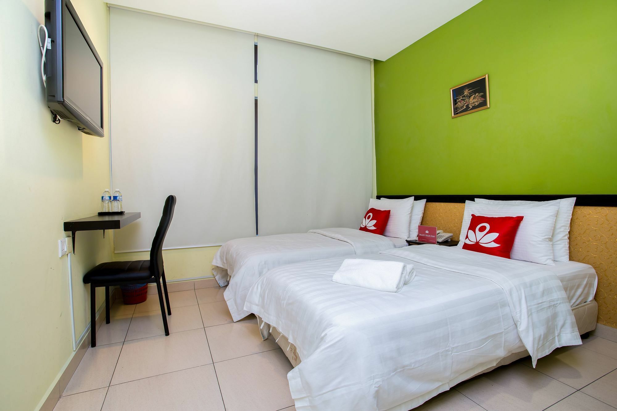Zen Rooms Twin Hotel Куала Лумпур Екстериор снимка